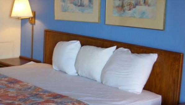Ridge Crest Hotel 웨스트플레인스 객실 사진